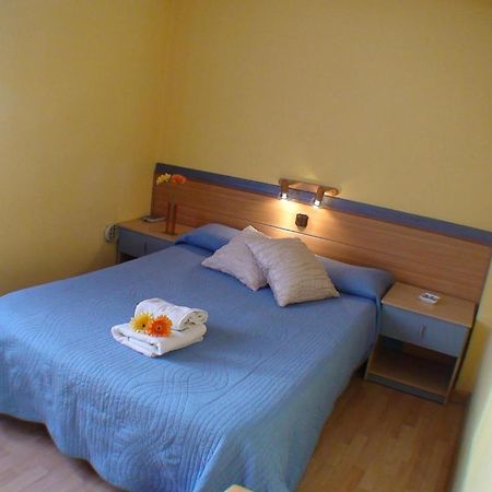 Hostal El Carmen サラゴサ エクステリア 写真