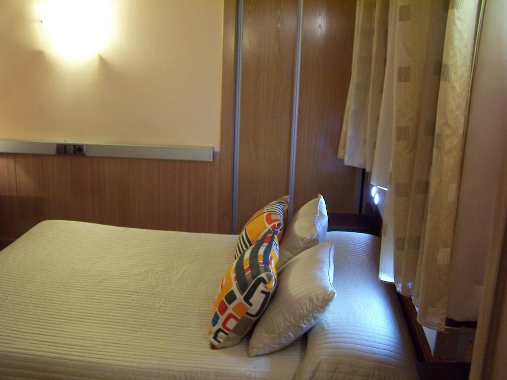 Hostal El Carmen サラゴサ エクステリア 写真