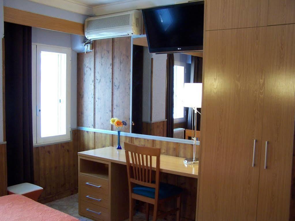 Hostal El Carmen サラゴサ エクステリア 写真